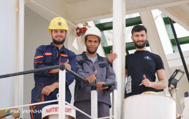 Под угрозой ракетных ударов. Как из Украины вывозят зерно в голодающие страны