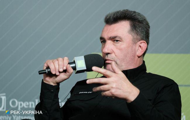 Данілов пообіцяв "дуже приємні новини" щодо боєприпасів вже найближчим часом