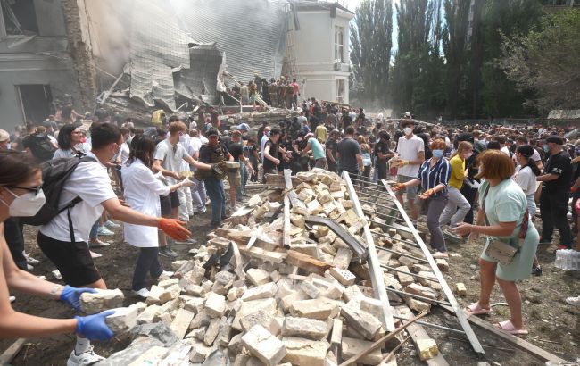 Фонд Ахметова надасть допомогу лікарні "Охматдит"