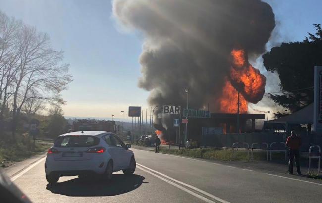 В Италии в результате взрыва на автозаправке погибли два человека