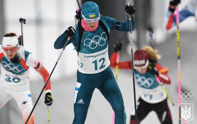 Вита Семеренко попала в цветочную церемонию первой биатлонной гонки года