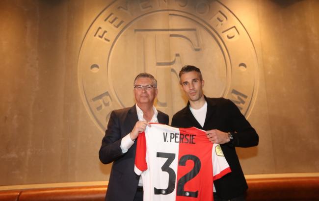 "Фейеноорд" оголосив про повернення ван Персі