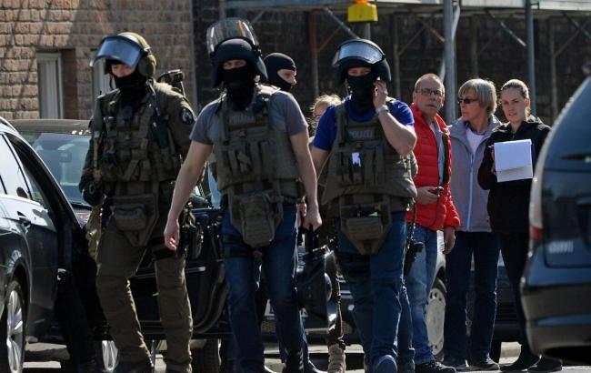 В Германии освободили заложников из захваченного банка, подозреваемых задержали