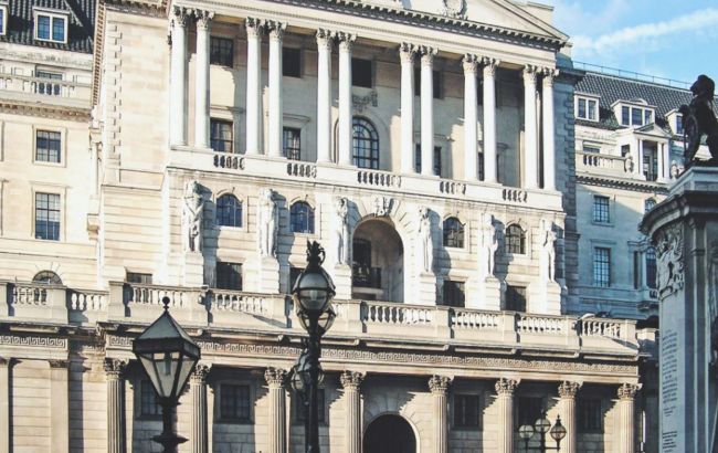 Банк Англии отказался выдать Мадуро золото на 1,2 млрд долларов, - Bloomberg