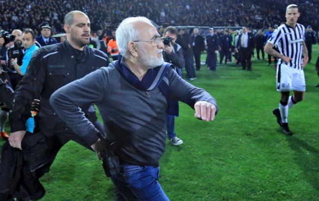 Президенту ПАОКа запретили три года посещать футбольные матчи