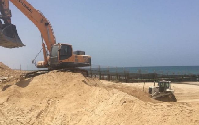 Израиль начал возводить "умную стену" на границе с сектором Газа