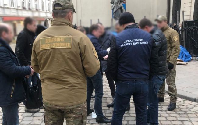 Правоохранители проводят обыски во Львовской мэрии