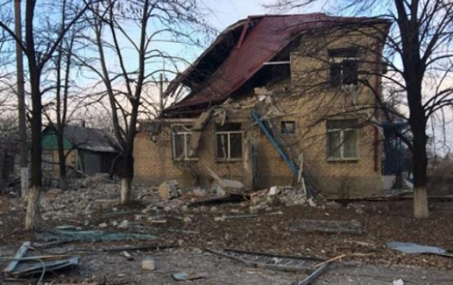 Боевики обстреляли Дебальцево, ранены 10 мирных жителей, - МВД