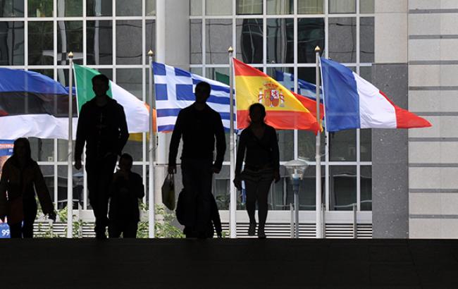 ЕС 15 декабря планирует ввести дополнительные ограничения на инвестиции в Крыму, - СМИ