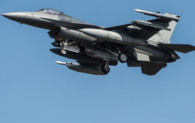 Посол Канады опроверг информацию о предложении поставок истребителей F-18 в Украину