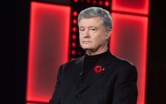 Порошенко закликав владу&nbsp;продовжити заборону російських соцмереж та каналів&nbsp;