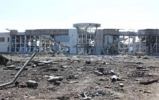 В донецком аэропорту относительное затишье, - штаб АТО