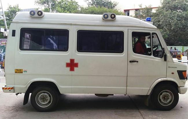 В Индии автобус сорвался в обрыв, погибли 16 человек