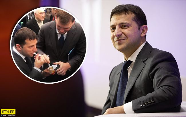 Бомба: Зеленского в Мариуполе накормили халвой (видео)