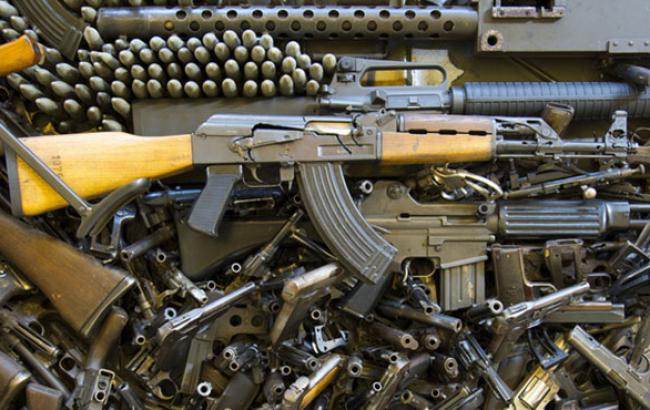 В Донецкой обл. милиция обнаружила тайник с оружием на территории детского лагеря