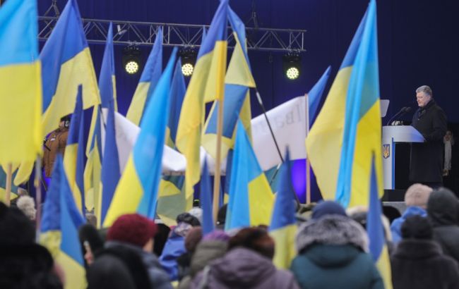 Порошенко исключает возможность федерализации Украины