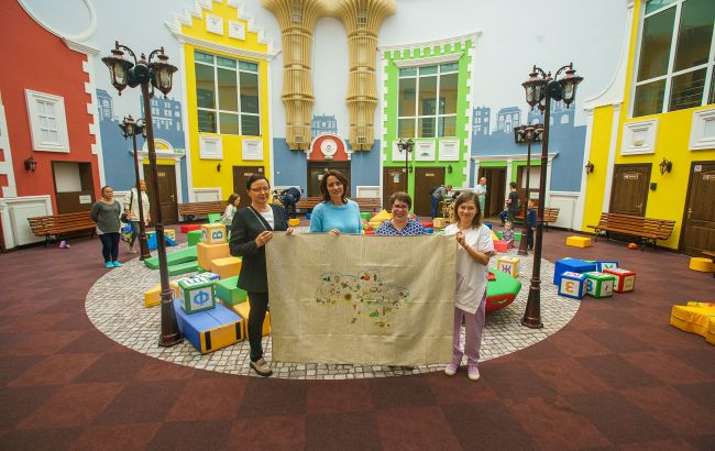 Более 300 000 продуктовых наборов для украинцев от NOVUS