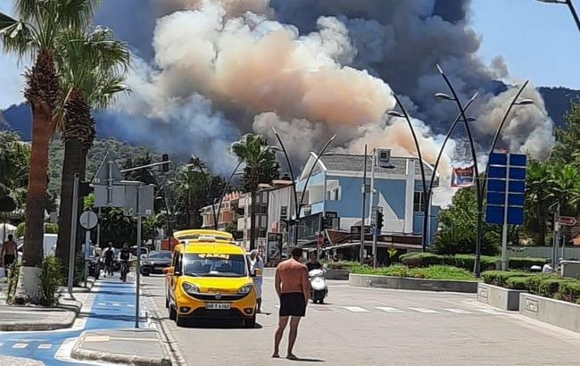 Стало известно, планируется ли эвакуация украинцев из-за пожаров в Турции