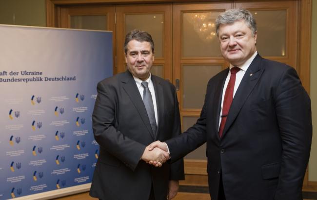 Порошенко и новый глава МИД Германии обсудили вопросы безопасности на Донбассе