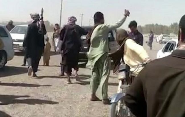 В Афганистане армейский корпус правительственных войск сдался талибам