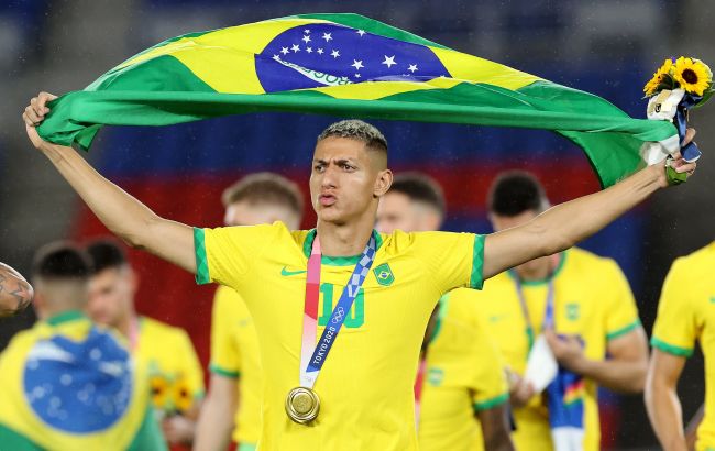 "Тоттенхем" переманив зіркового одноклубника Миколенка