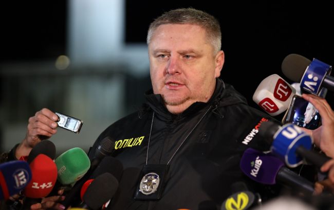 В спецоперации на мосту Метро было задействовано 350 правоохранителей, - Крищенко