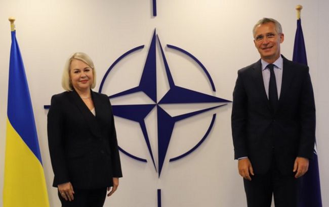 Новая глава миссии Украины при НАТО встретилась со Столтенбергом