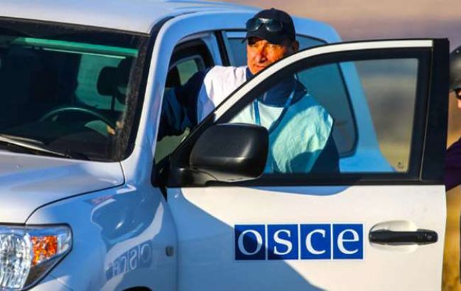 В Донецке сожгли 4 автомобиля ОБСЕ