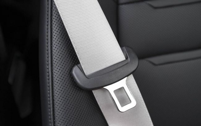 Порушники ПДР зрадіють: у Tesla виявили критичну несправність ременів безпеки