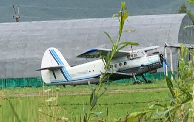 Слідував у бік кордону: на Прикарпатті винищувач перехопив літак-порушник