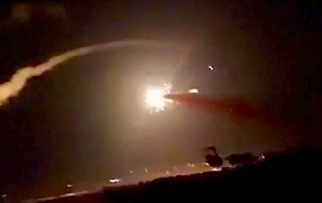 Сирия заявила об ударе Израиля по иранским позициям над Голанскими высотами