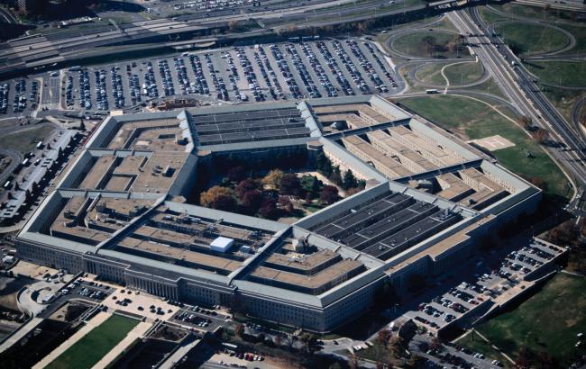 Пентагон будет поставлять сирийским повстанцам лишь "основные виды оружия"