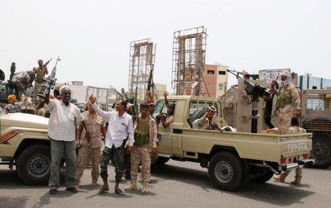 В Йемене захватили президентский дворец в Адене