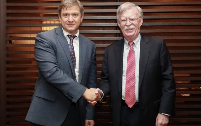 Радник Трампа обговорив захист української промисловості від експансії Китаю