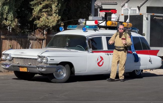 Іноді вони повертаються: створено репліку автомобіля швидкої допомоги з фільму "Мисливці за привидами"