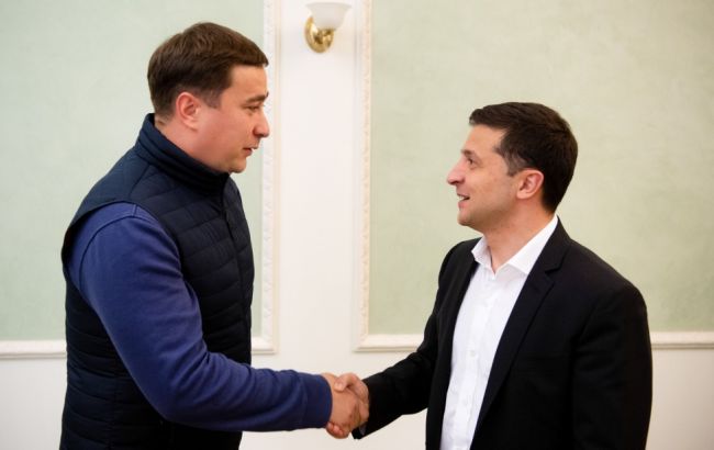 У Зеленского уверяют, что оборот земли не откроют раньше 1 октября 2020 года