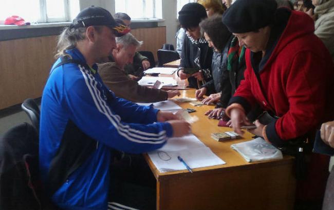 В Крымском Луганской обл. выплачено 5 млн грн задолженности по пенсиям, - ОГА