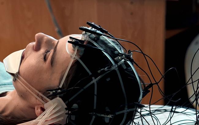 Інтераура розробляє нейро сесії на основі ЕЕГ