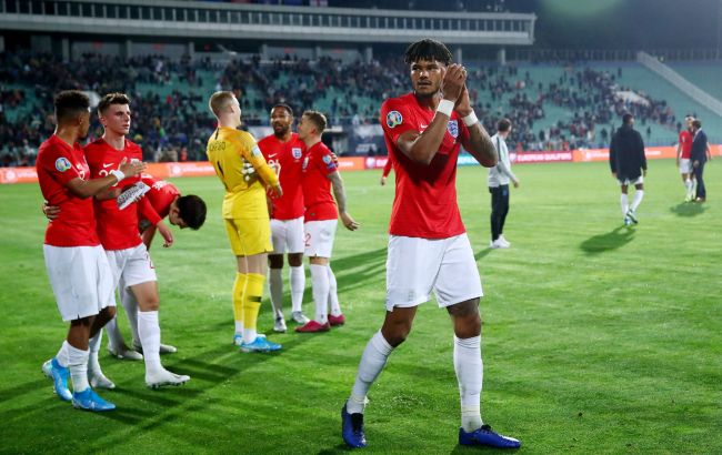 ФИФА предлагает ввести пожизненный запрет на посещение матчей за расизм