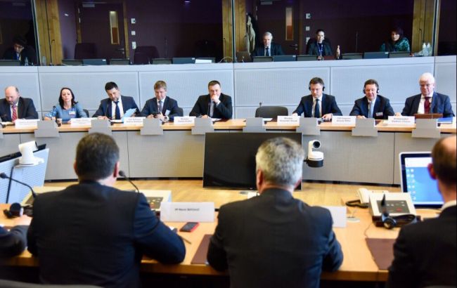 Тристоронні переговори щодо транзиту газу завершилися