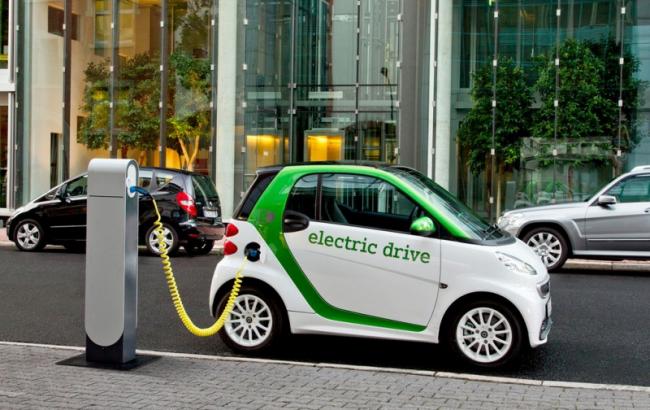 Китай и Индия намерены полностью перейти на электромобили, - Reuters