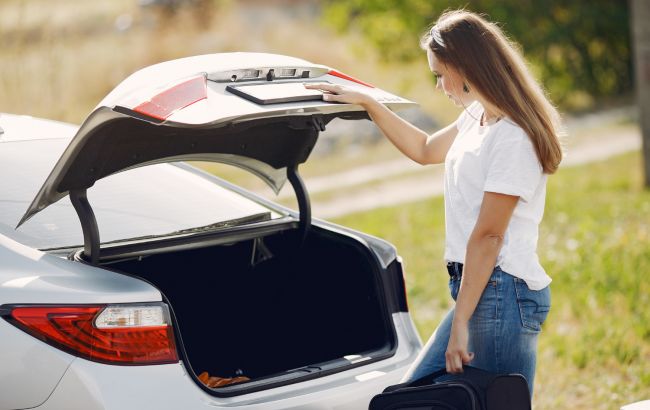 Ці речі обов'язково повинні бути у багажнику автомобіля: допоможуть у будь-які ситуації