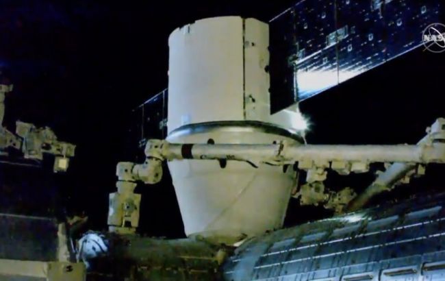 Космічна вантажівка SpaceX доставить 2 тонни продовольства на МКС