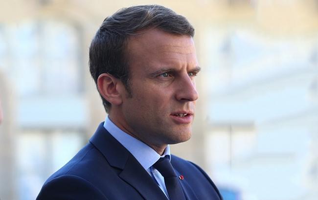 Макрон просив Путіна терміново звільнити Сенцова