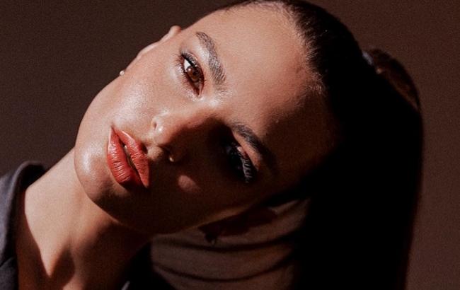 Зоряний стиліст назвав головний тренд у фарбуванні волосся в новому році