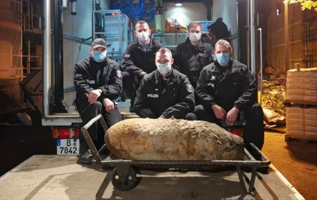 В Берлине обезвредили бомбу, которую нашли в жилом районе