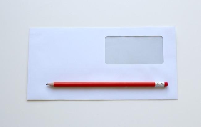 У Німеччині п'ятеро співробітників суду постраждали через конверт з невідомою речовиною