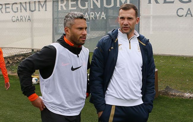 Шевченко вслед за "Динамо" посетил тренировочный сбор "Шахтера"