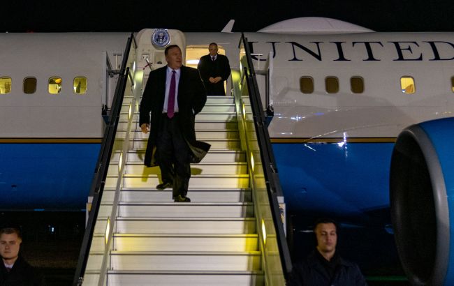 Помпео прибув в Україну