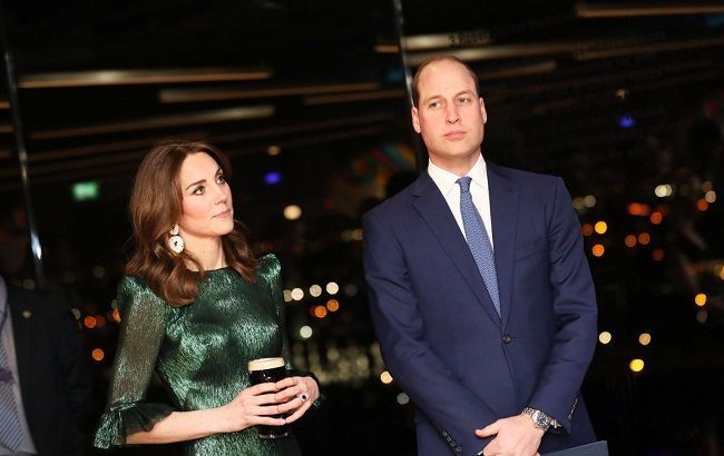 Трое детей Кейт Миддлтон и принца Уильяма присоединились к важному флешмобу поддержки медиков (видео)